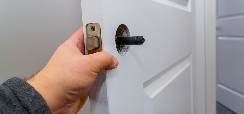 Nighttime Locksmith For Lock Repair in Woodlake, CA