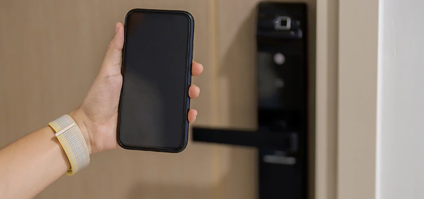 Keypad Wifi Locks Repair And Installation in Woodlake, CA