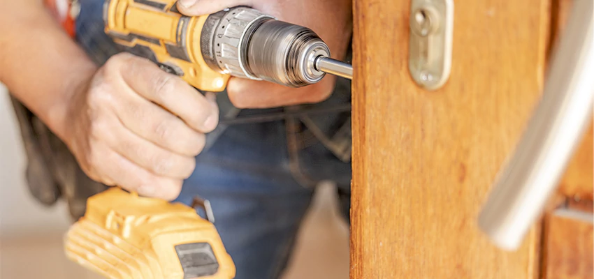 Emergency A1 Locksmith Services in Woodlake, California