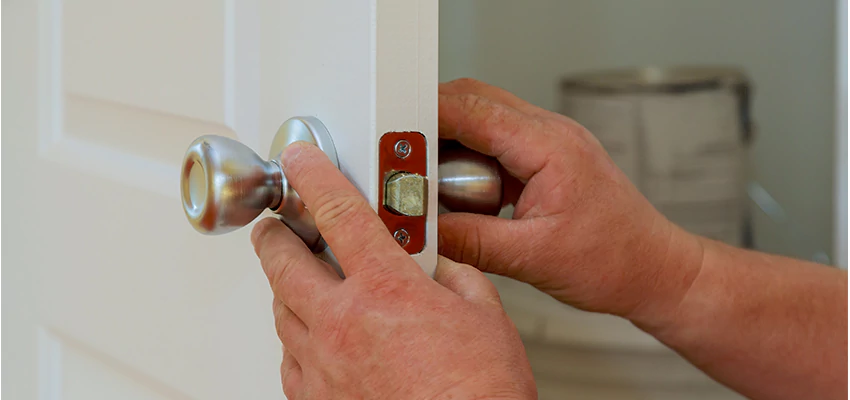 AAA Locksmiths For lock Replacement in Woodlake, California