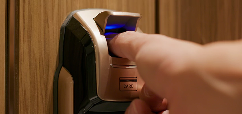 Locksmith Company For Window Lock Installation in Woodlake, California