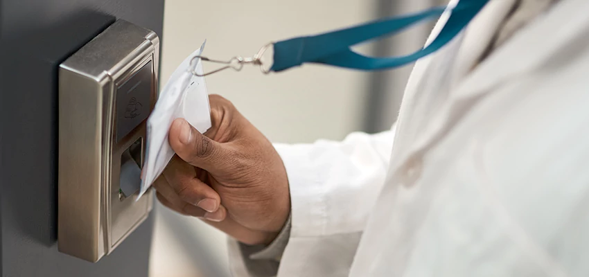 Commercial Locksmith For Rekey in Woodlake, CA